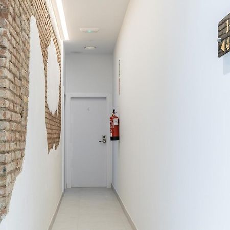 Comfortable Room Close To City Centre Valência Exterior foto