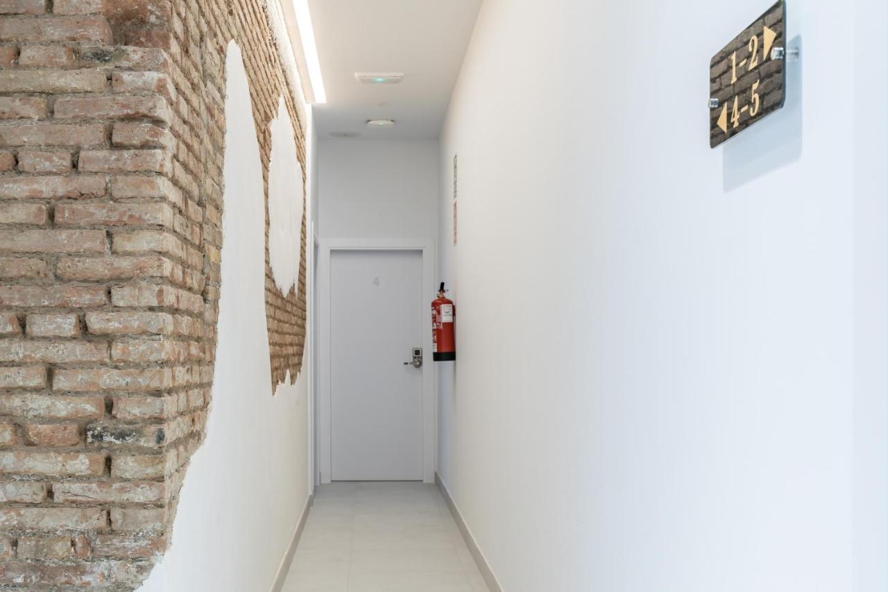 Comfortable Room Close To City Centre Valência Exterior foto